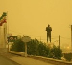گردوغبار به همراه رطوبت بالای هوا، زندگی در خوزستان را فلج کرد