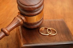 تلاش برای تحکیم خانواده و پیشگیری از طلاق در میان اقشار آسیب‌پذیر